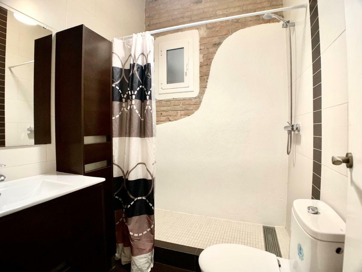 Charm Miro Apartment Barcelona Bagian luar foto